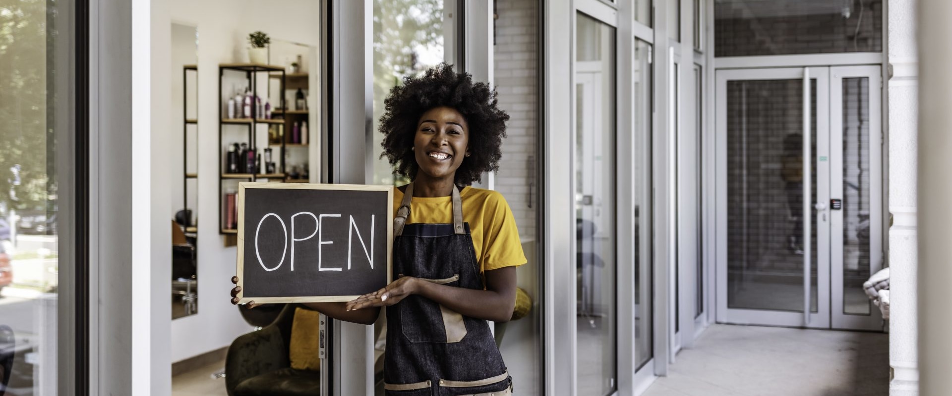 What Licenses and Permits Do Businesses Need to Operate in Hawaii?